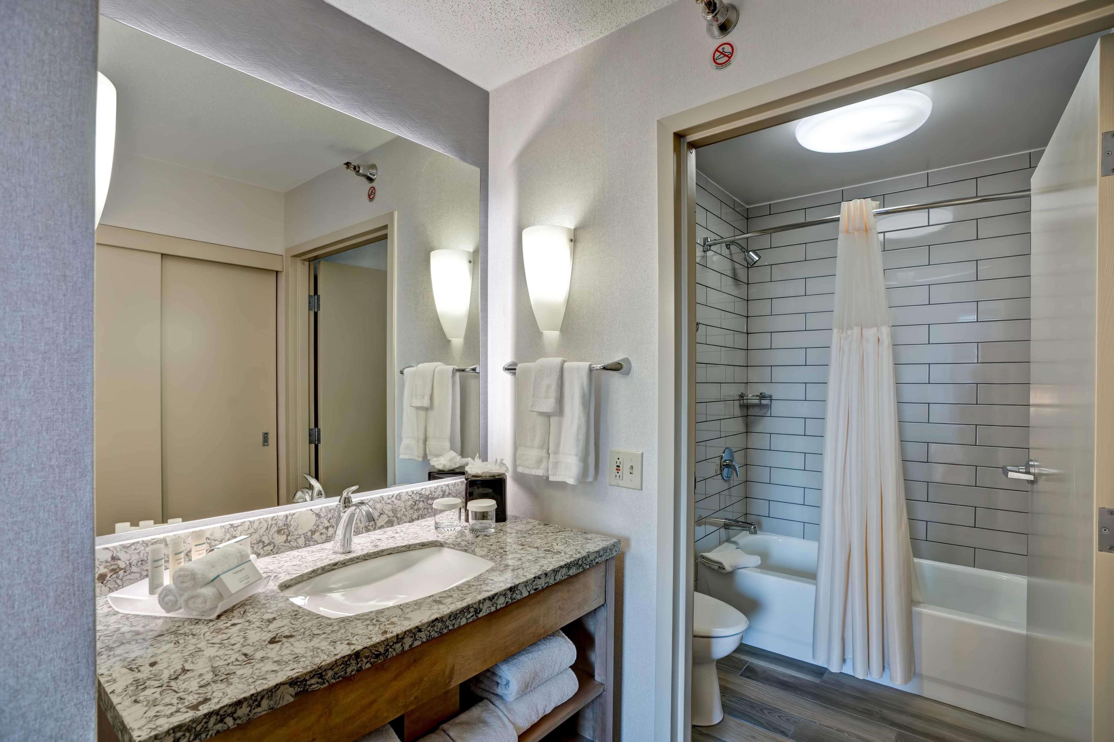 Homewood Suites By Hilton Chicago Downtown Bagian luar foto