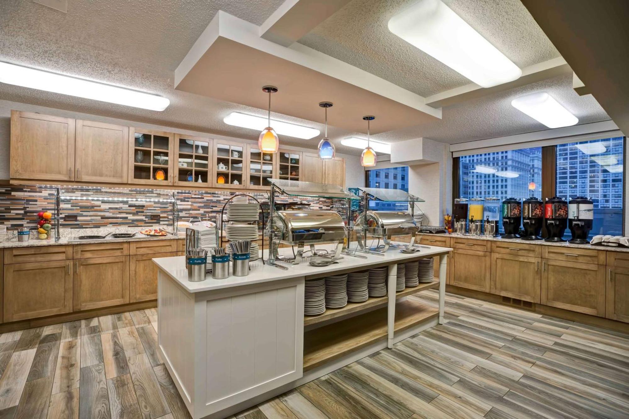 Homewood Suites By Hilton Chicago Downtown Bagian luar foto