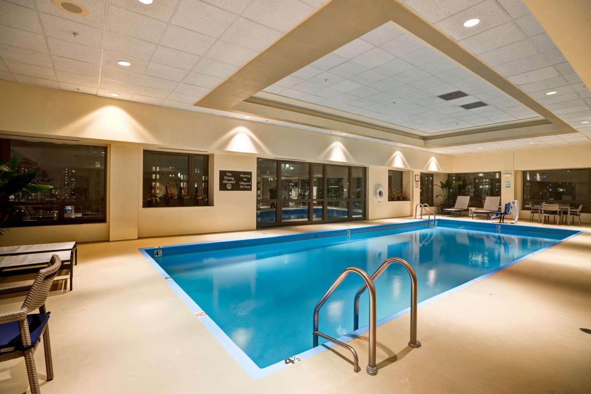 Homewood Suites By Hilton Chicago Downtown Bagian luar foto